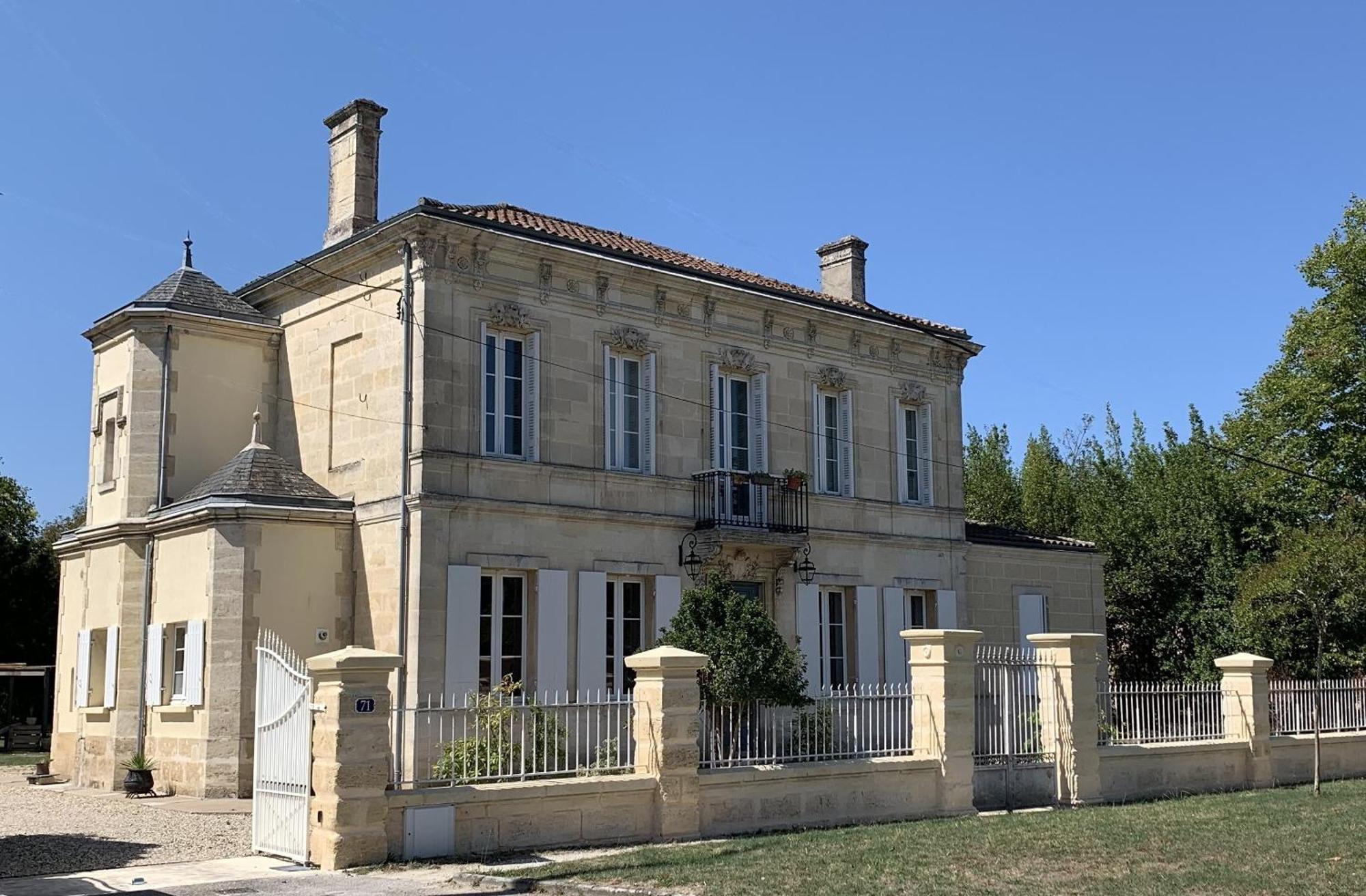 Batisse En Pierre XVII Siecle 115 M² Avec Terrasse Βίλα Ambares-et-Lagrave Εξωτερικό φωτογραφία