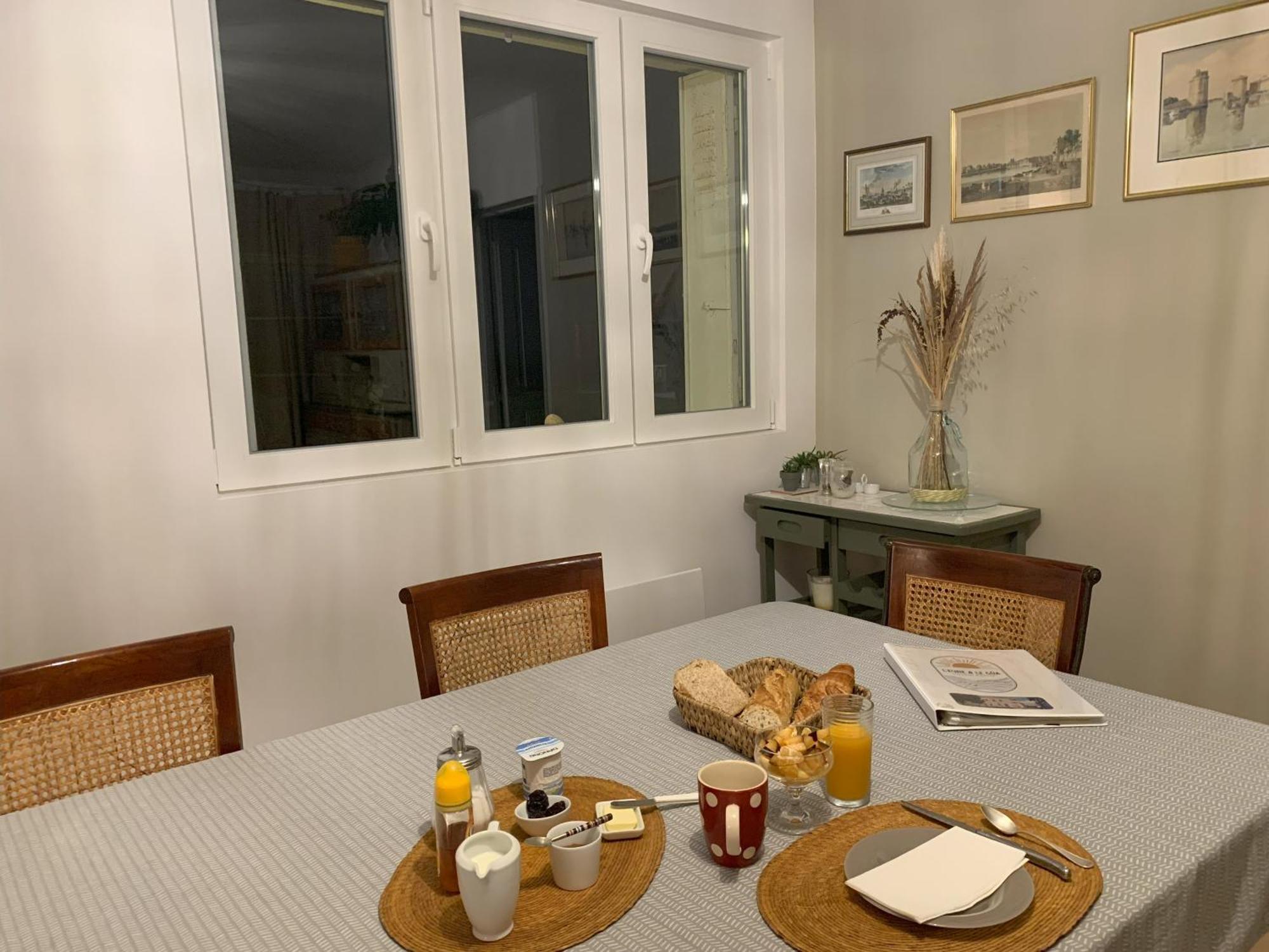 Batisse En Pierre XVII Siecle 115 M² Avec Terrasse Βίλα Ambares-et-Lagrave Εξωτερικό φωτογραφία